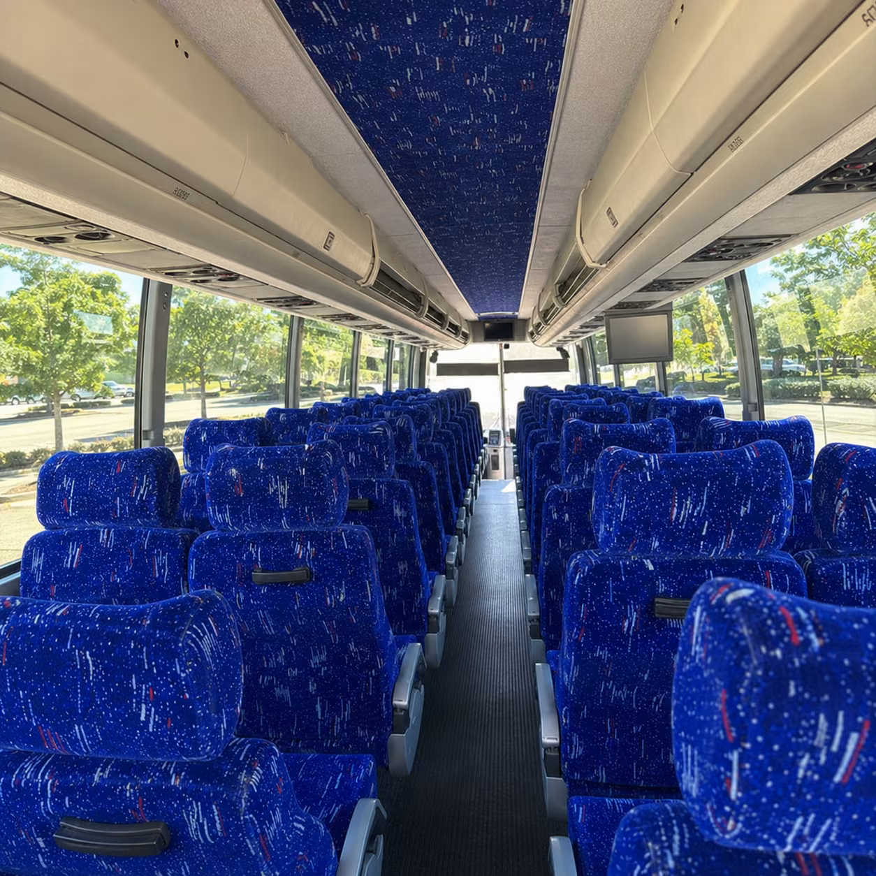 charter bus rentals for group wine tours along the gold coast