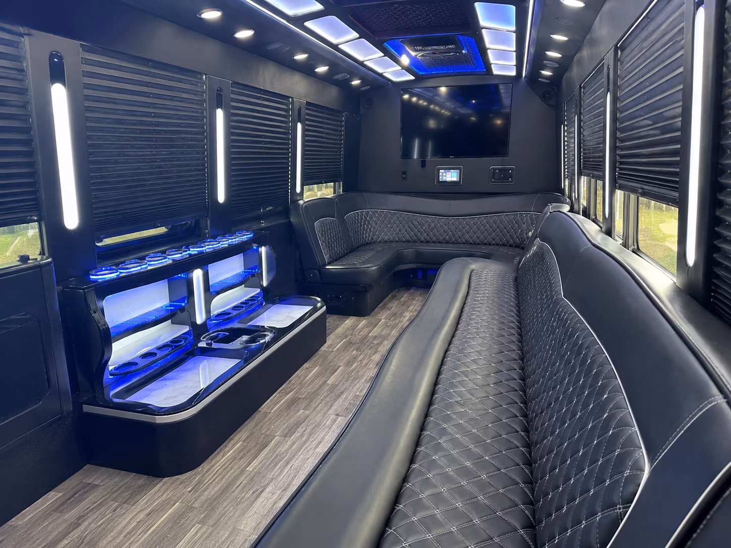 party bus rentals in pompano beach for the ultimate prom night