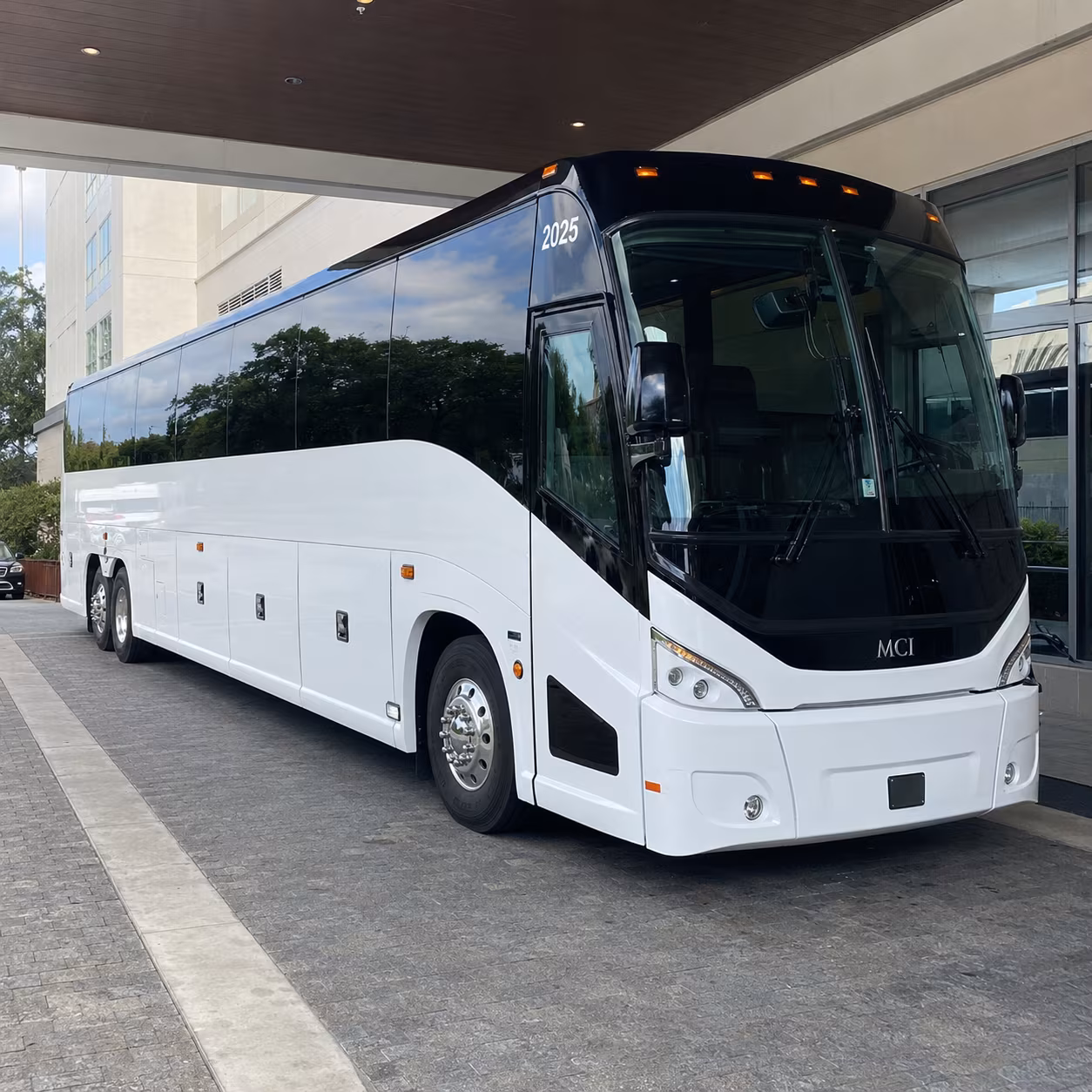 pompano beach 54 passenger charter bus