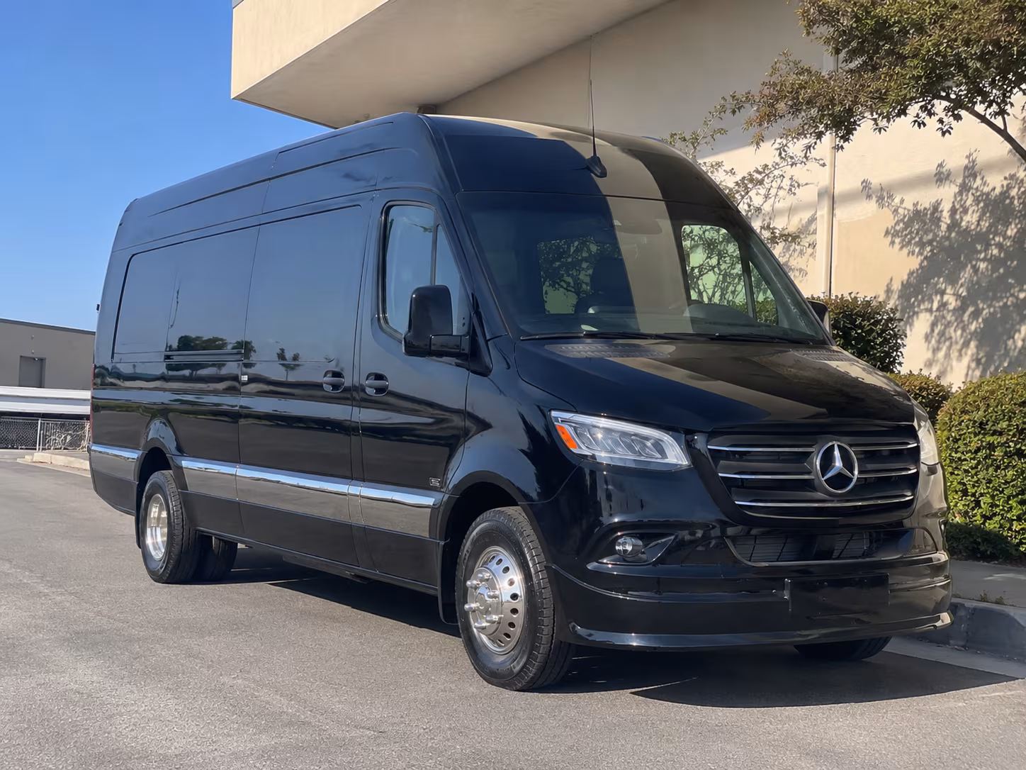 reserve transportation for your next airport transfer 3
